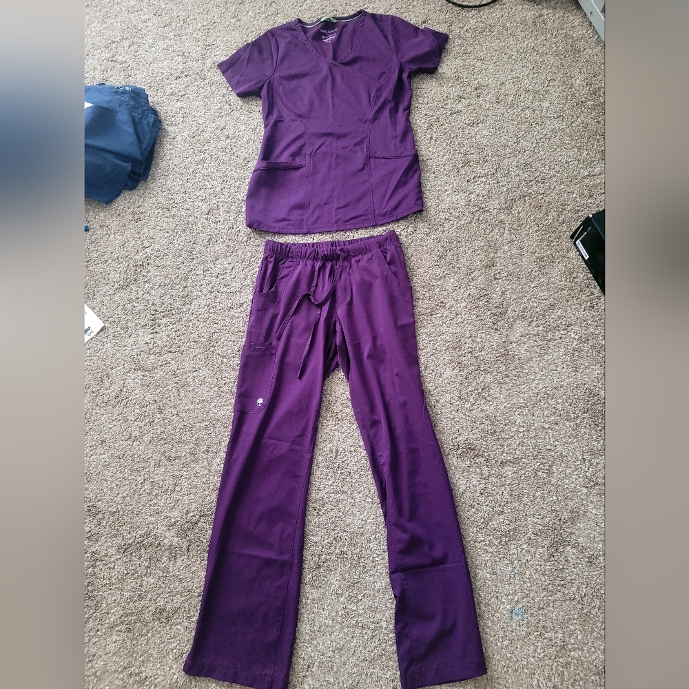 Healing hands scrubs